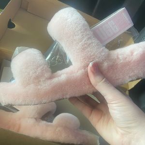 UGG slippers pink